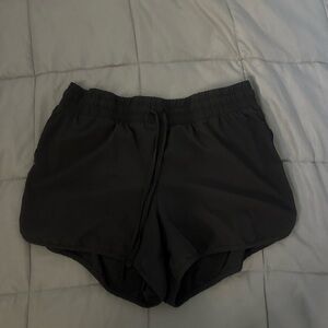 Women’s black athletic shorts SIZE MEDIUM